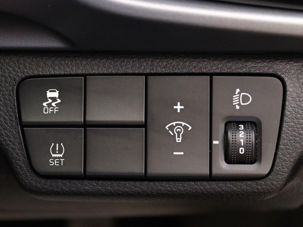 Kia Stonic Stonic 4 Isg White #18