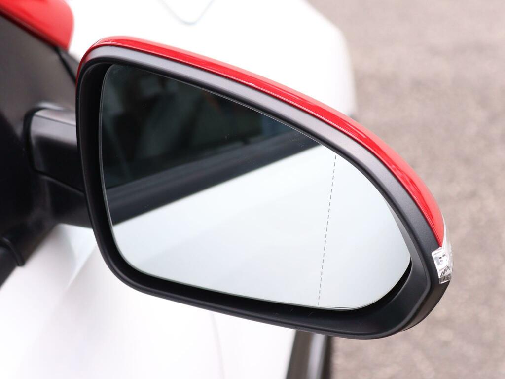 Kia Stonic Stonic 4 Isg White #19