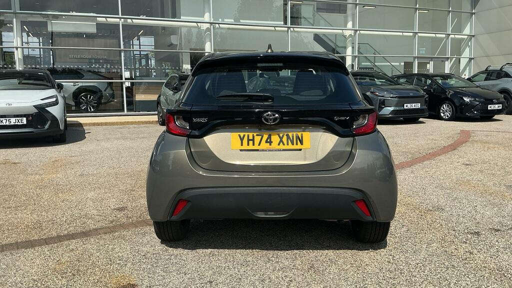 Toyota Yaris 1.5 Vvt-h Icon E-cvt Euro 6 Ss YH74XNN Brown #6