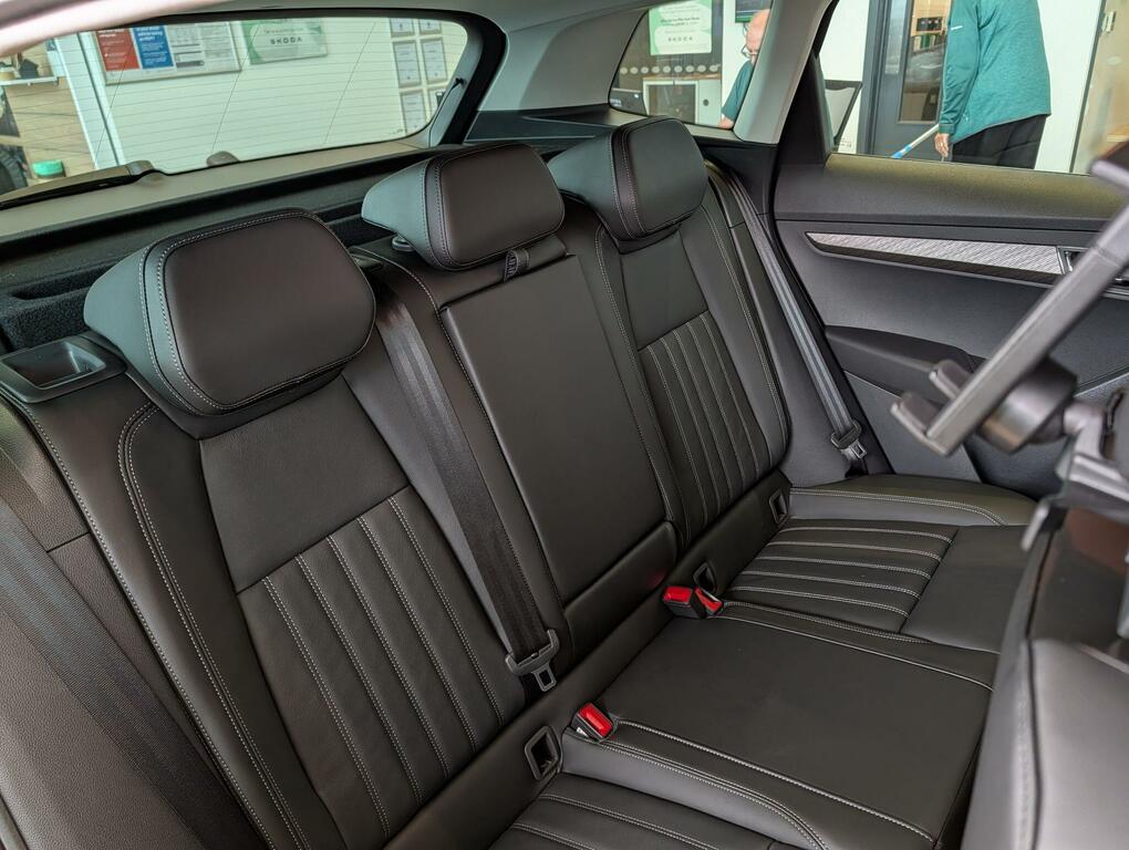 Skoda Karoq Diesel Silver #9
