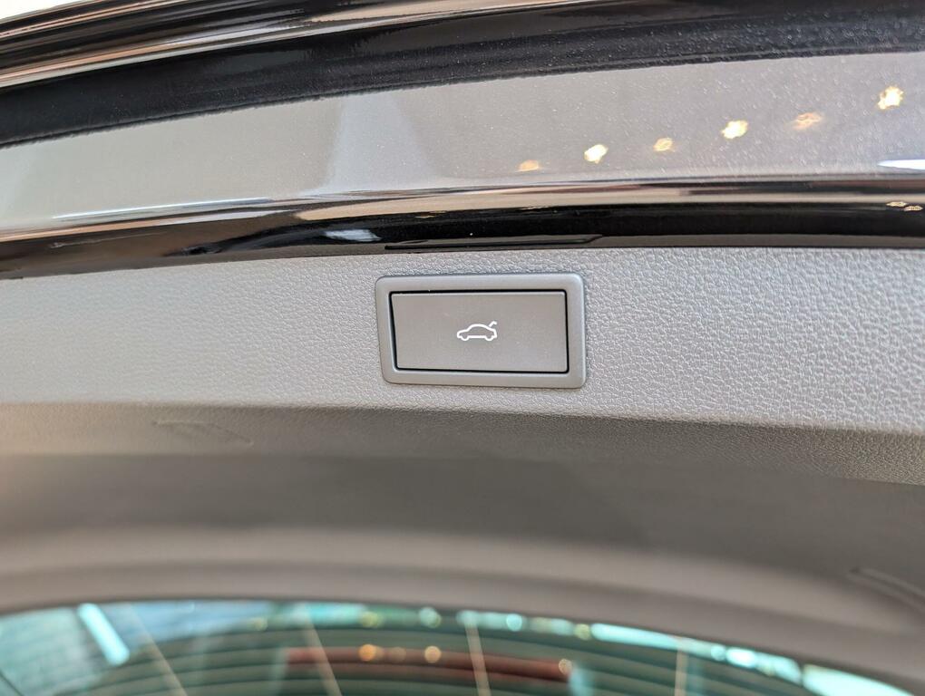 Skoda Karoq Diesel Silver #10