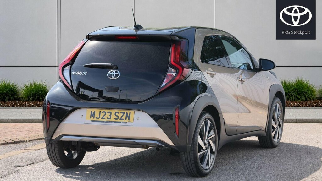 Toyota Aygo X 1.0 Vvt-i Exclusive Euro 6 Ss MJ23SZN Beige #2