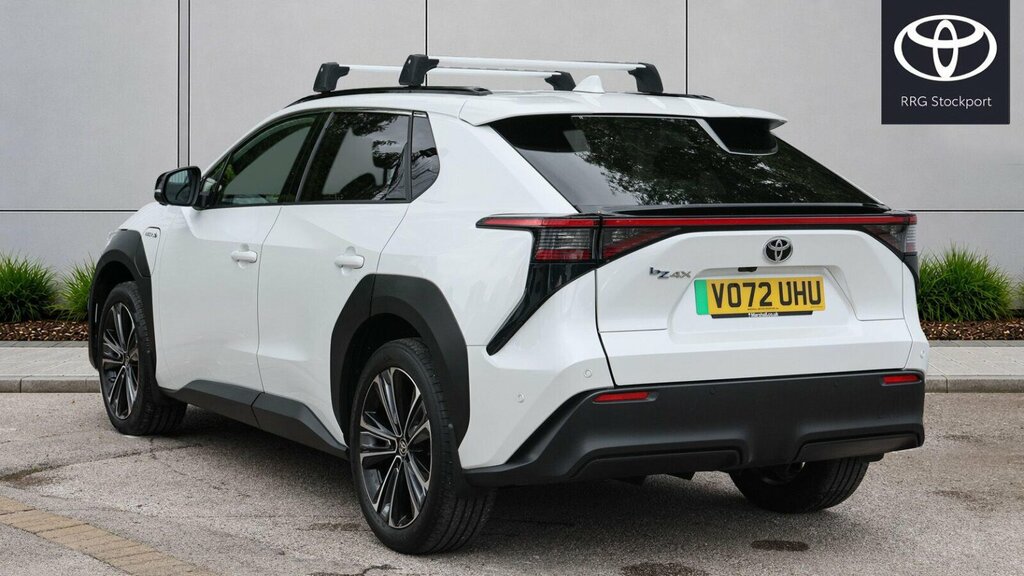 Toyota bZ4X 71.4Kwh Vision 11Kw Obc White #4