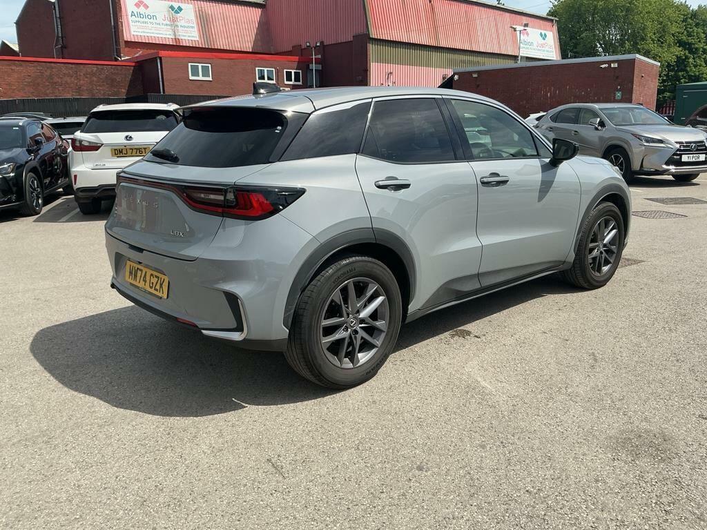 Lexus LBX 1.5 Takumi E-cvt Grey #7