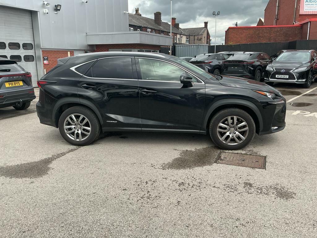 Lexus NX Nx 300H Luxury Cvt Red #8