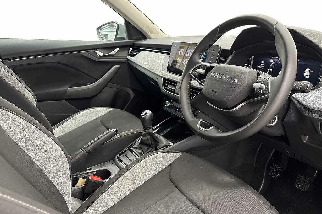 Skoda Kamiq 1.0 Tsi 95 Se Edition Silver #6