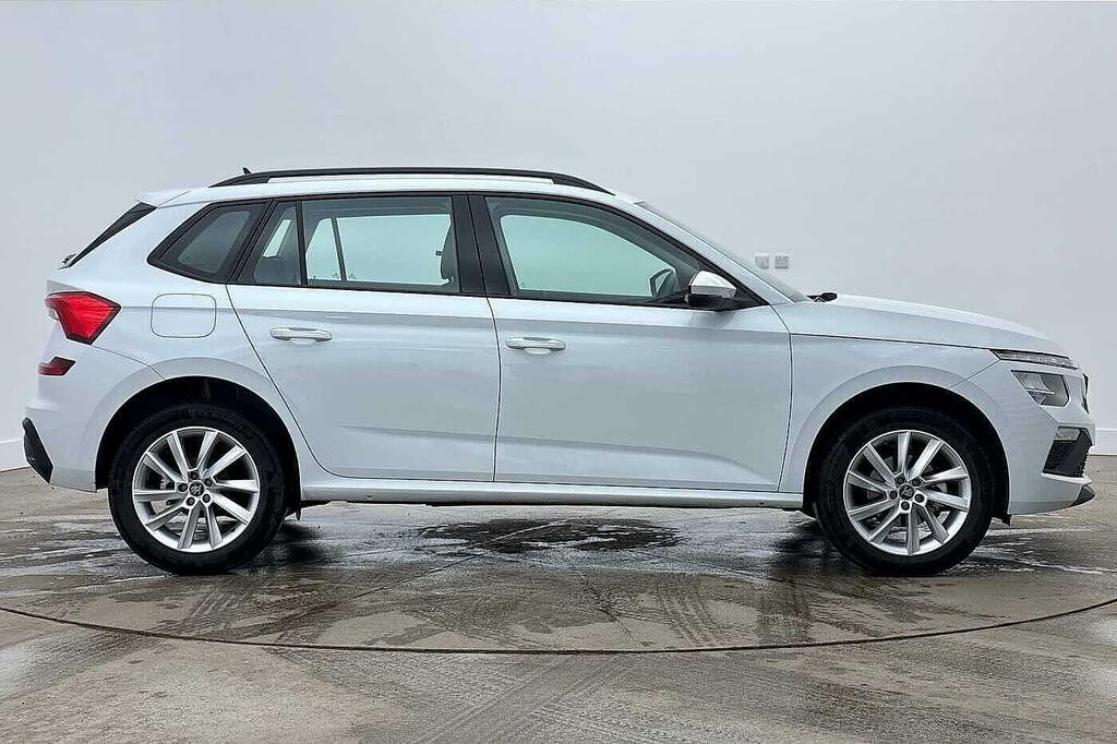 Skoda Kamiq 1.0 Tsi 95 Se Edition White #4
