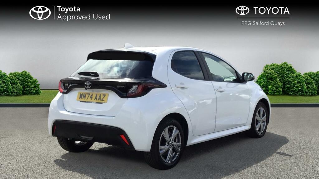 Toyota Yaris 1.5 Vvt-h Icon E-cvt Euro 6 Ss WM74AAZ White #2