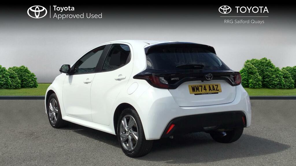 Toyota Yaris 1.5 Vvt-h Icon E-cvt Euro 6 Ss WM74AAZ White #4
