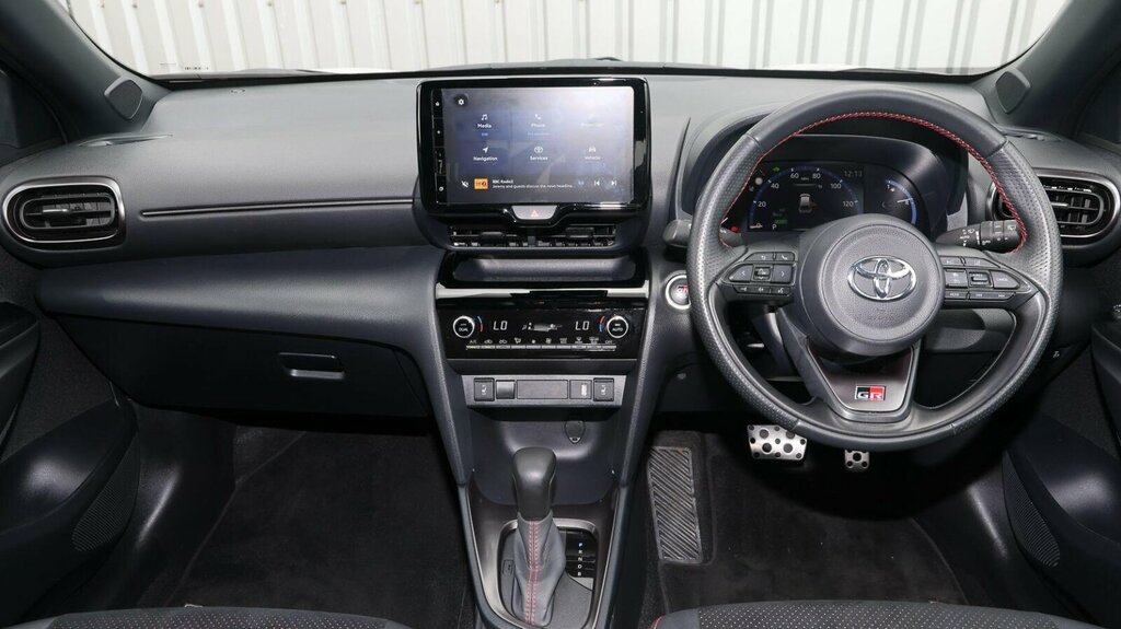 Toyota Yaris Cross 1.5 Vvt-h Gr Sport E-cvt Euro 6 Ss MD73VYG White #6