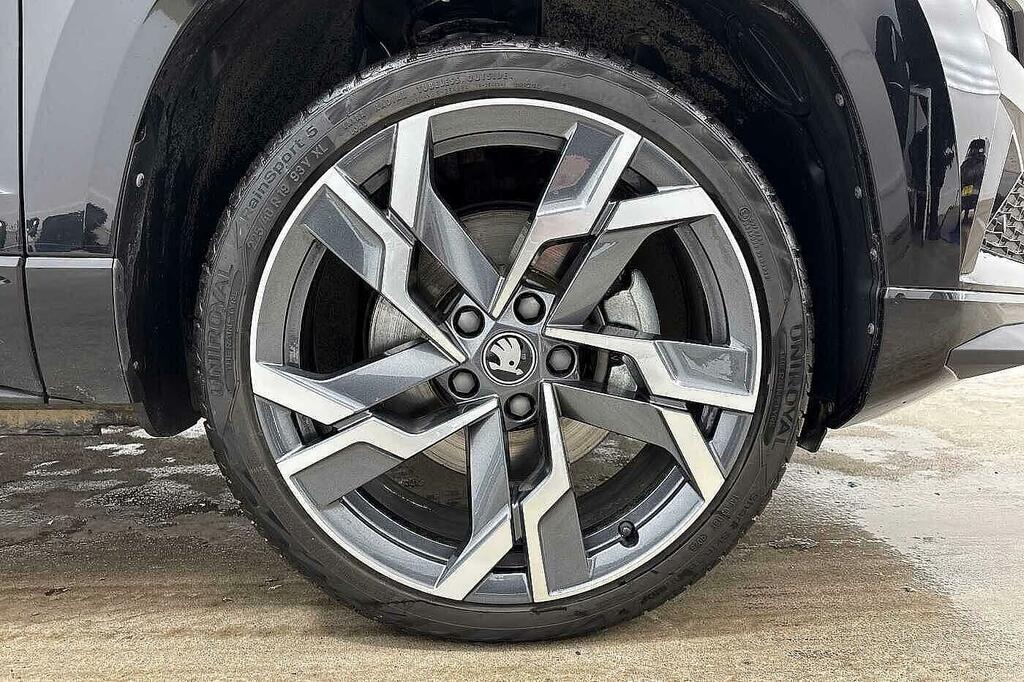 Skoda Karoq 1.5 Tsi Sportline Edition Dsg Black #5