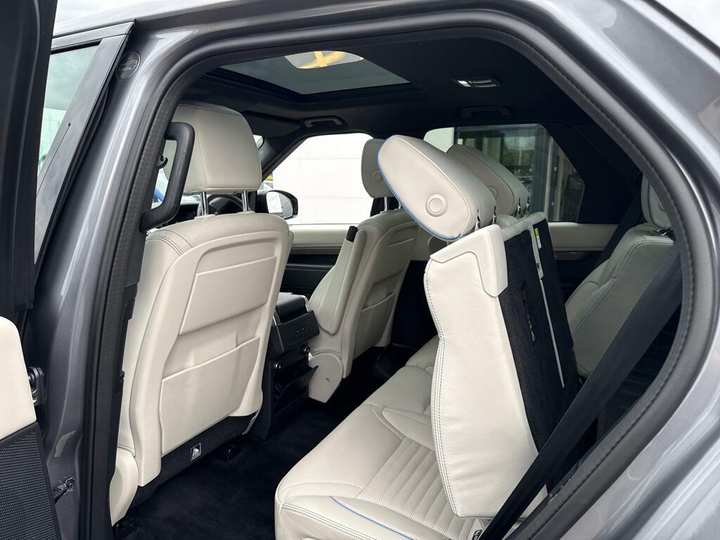 Land Rover Discovery Sd4 S Suv Black #21