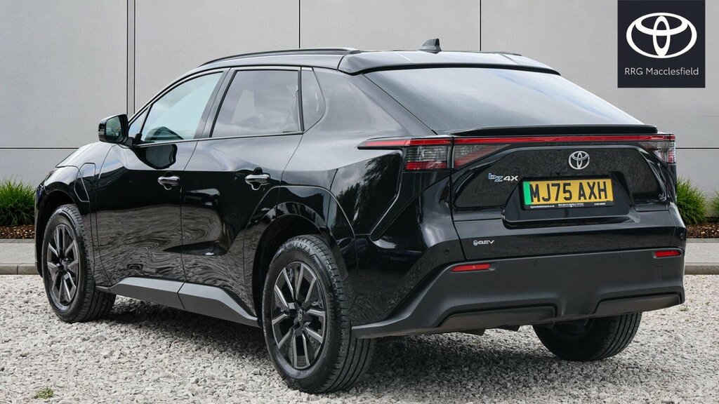 Toyota bZ4X 73.1Kwh Design Black #4