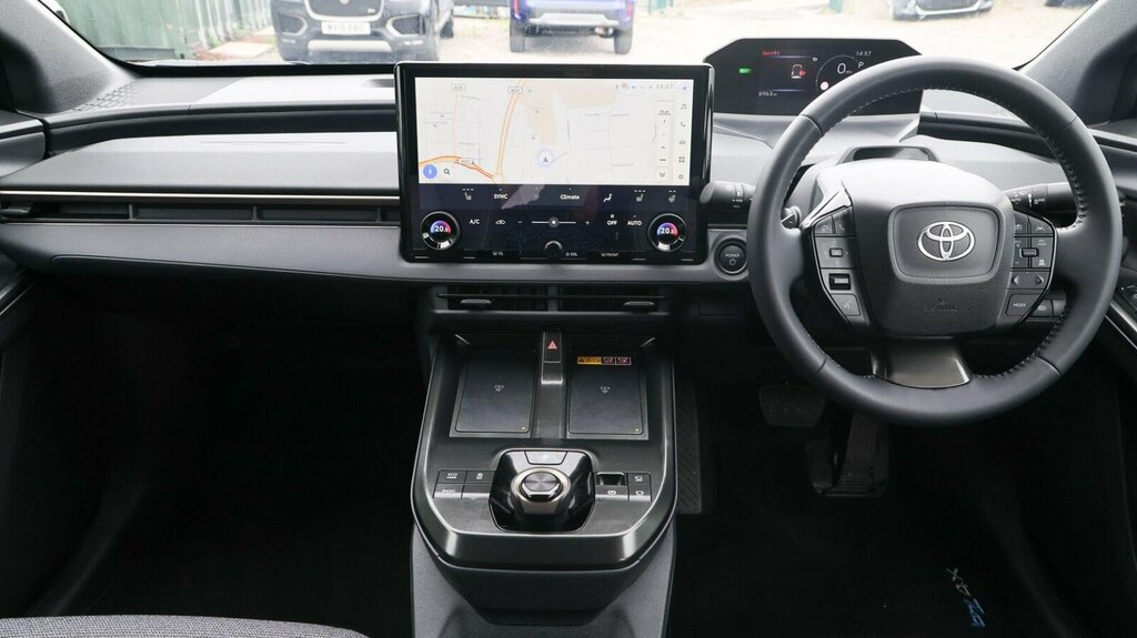 Toyota bZ4X 73.1Kwh Design Black #6
