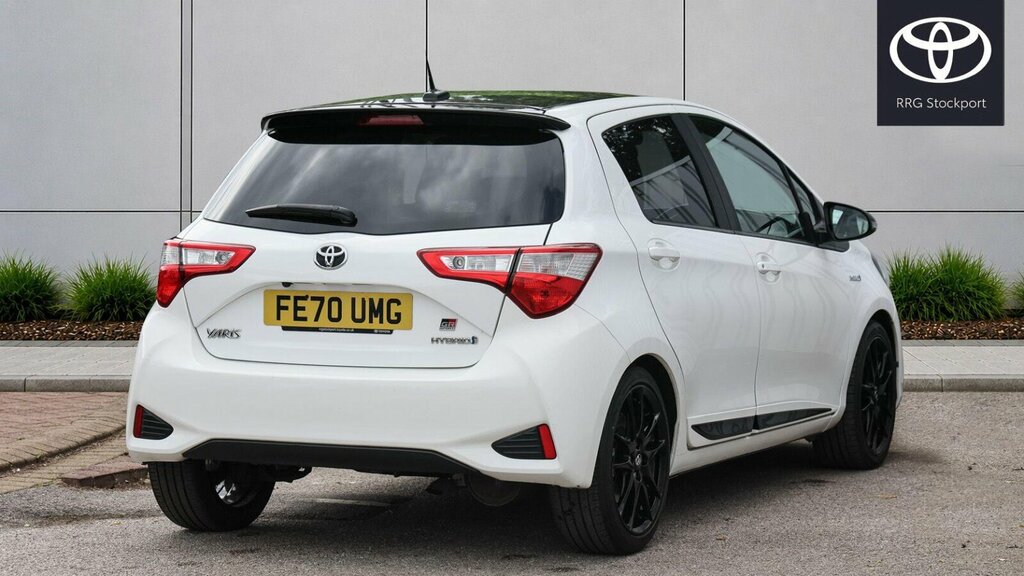 Toyota Yaris 1.5 Vvt-h Gr Sport E-cvt Euro 6 Ss FE70UMG White #2