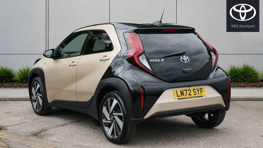 Toyota Aygo X 1.0 Vvt-i Edge Euro 6 Ss LM72SYF Beige #4