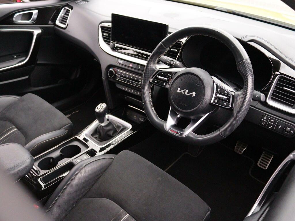 Kia Xceed 1.5 T-gdi Gt-line S Euro 6 Ss Yellow #2