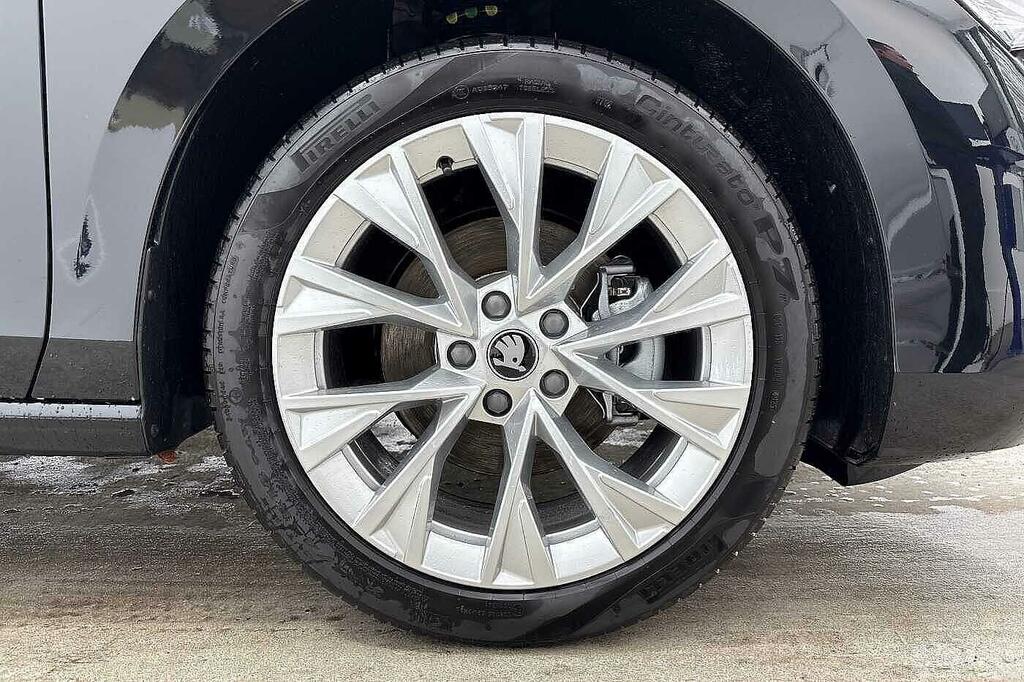 Skoda Superb 1.5 Tsi E-tec Se L Dsg Black #5
