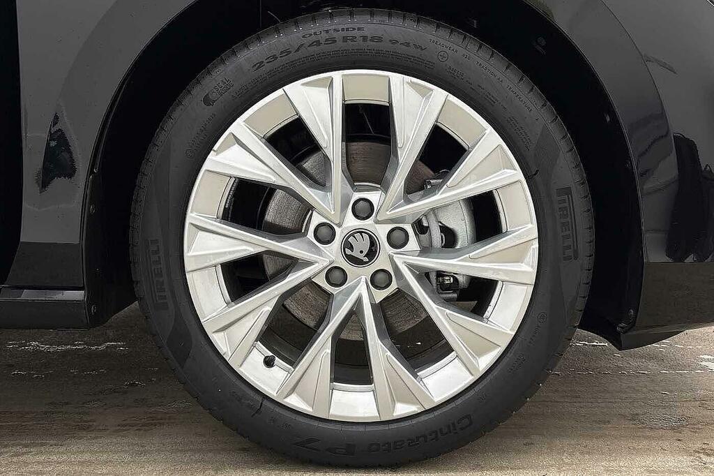 Skoda Superb 1.5 Tsi E-tec Se L Dsg Black #5