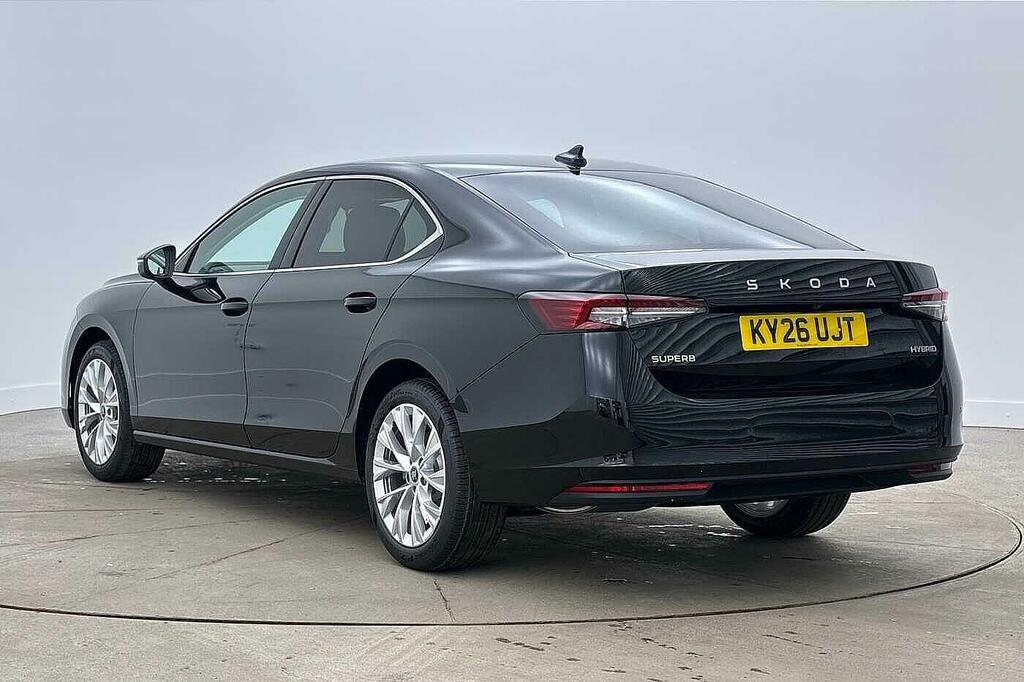 Skoda Superb 1.5 Tsi E-tec Se L Dsg Black #3
