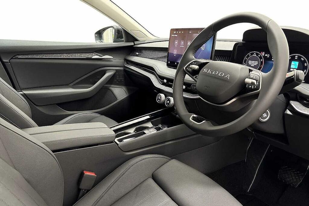 Skoda Superb 1.5 Tsi E-tec Se L Dsg Black #6