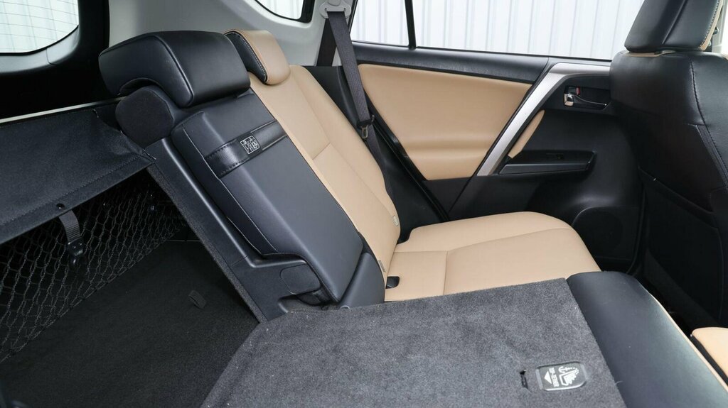 Toyota Rav 4 2.0 D-4d Icon 2Wd Grey #18