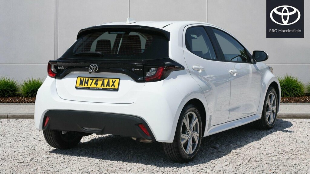 Toyota Yaris 1.5 Vvt-h Icon E-cvt Euro 6 Ss WM74AAX White #2