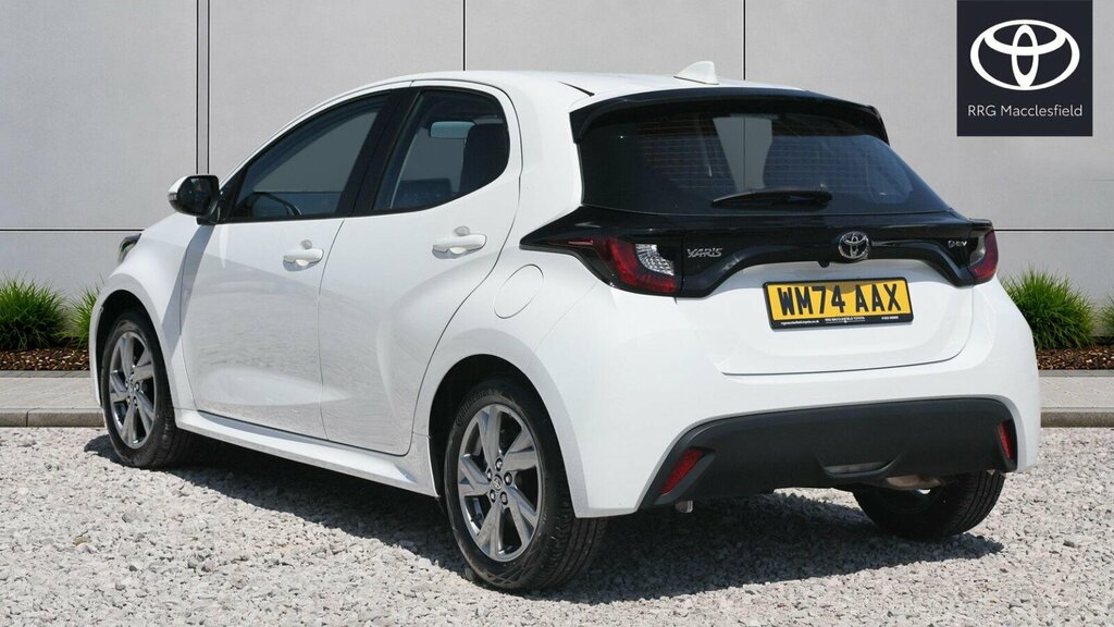 Toyota Yaris 1.5 Vvt-h Icon E-cvt Euro 6 Ss WM74AAX White #4