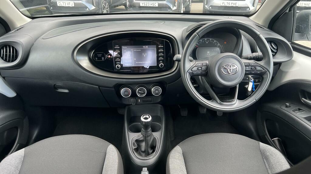 Toyota Aygo X 1.0 Vvt-i Pure Euro 6 Ss White #6