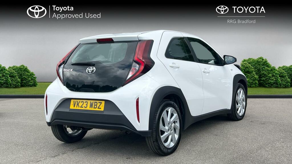 Toyota Aygo X 1.0 Vvt-i Pure Euro 6 Ss White #2
