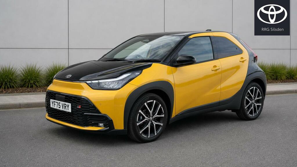 Toyota Aygo X 1.5H Gr Sport Cvt Euro 6 Ss YF75VRY Yellow #3