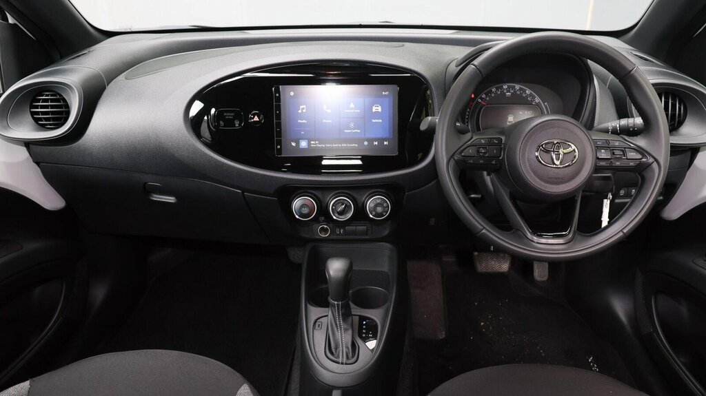 Toyota Aygo X 1.0 Vvt-i Pure X-shift Euro 6 Ss White #6