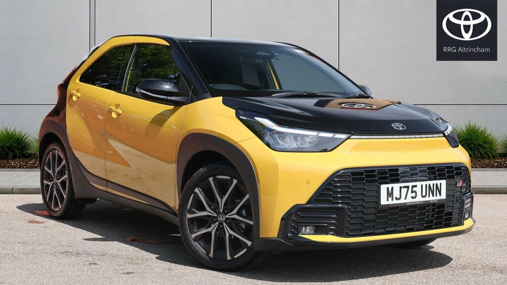 Toyota Aygo X 1.5H Gr Sport Cvt Euro 6 Ss Yellow
