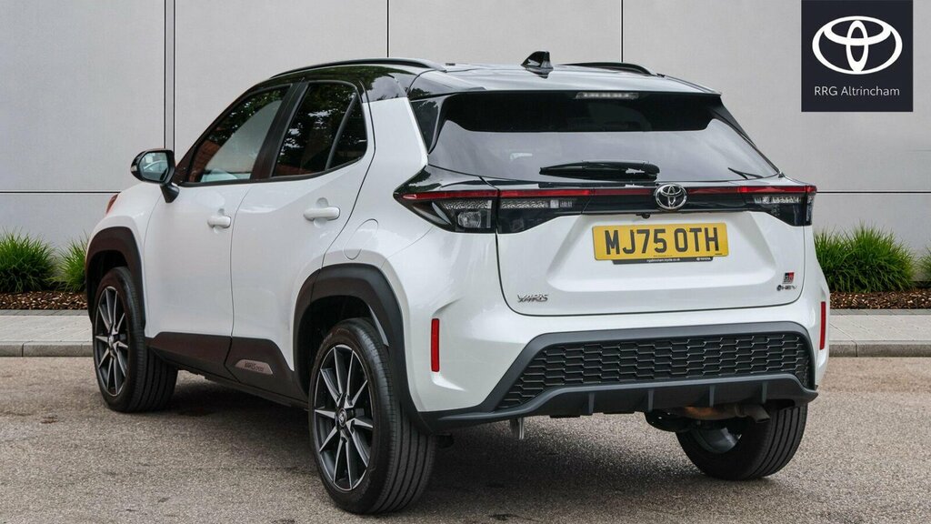 Toyota Yaris Cross 1.5 Vvt-h Gr Sport E-cvt Euro 6 Ss White #4