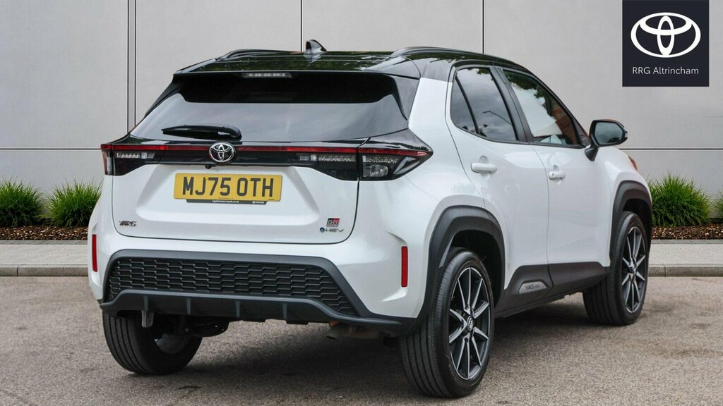 Toyota Yaris Cross 1.5 Vvt-h Gr Sport E-cvt Euro 6 Ss White #2