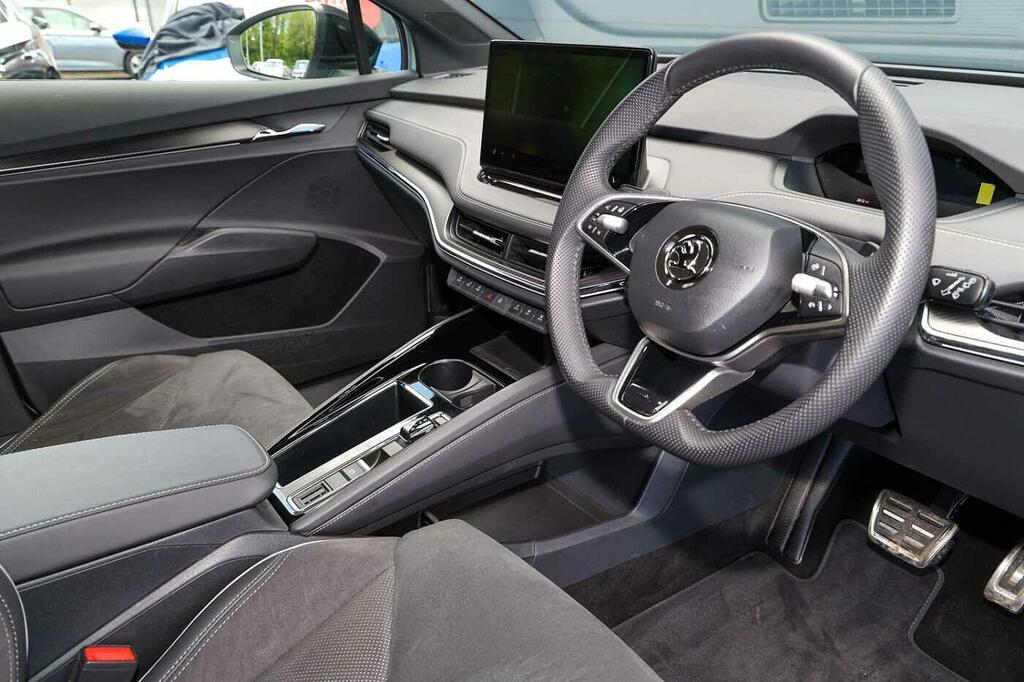 Skoda ENYAQ 210Kw 85X Sportline Plus 82Kwh 4X4 Silver #6