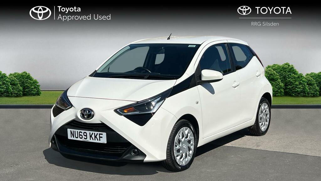 Toyota Aygo 1.0 Vvt-i X-play Euro 6 White #3