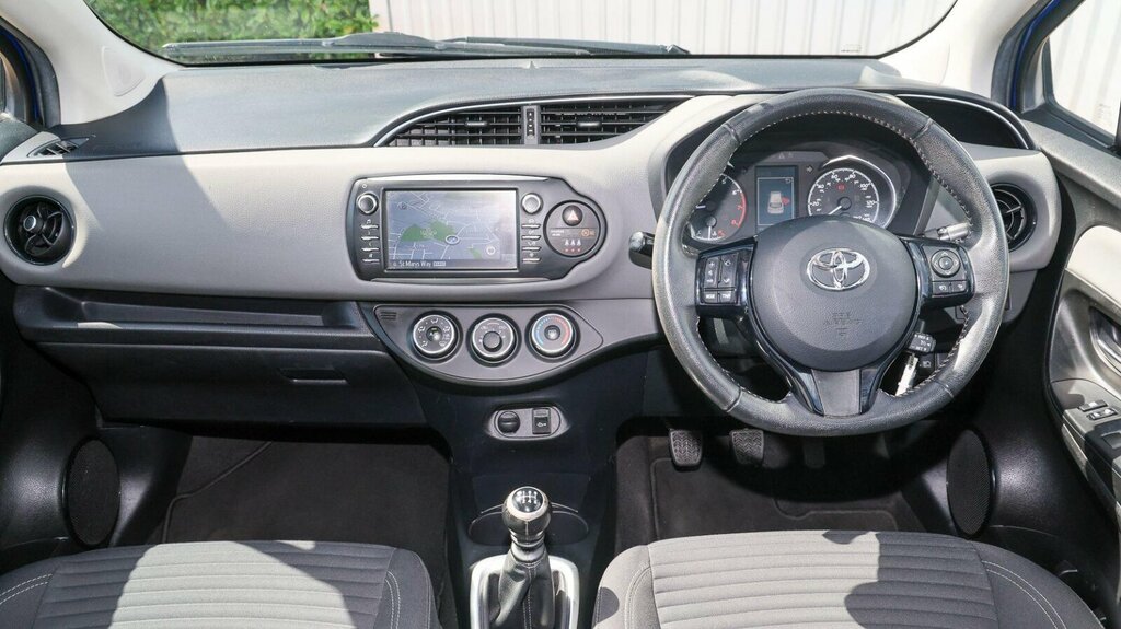 Toyota Yaris 1.5 Vvt-i Icon Euro 6 MD17AWG Blue #6