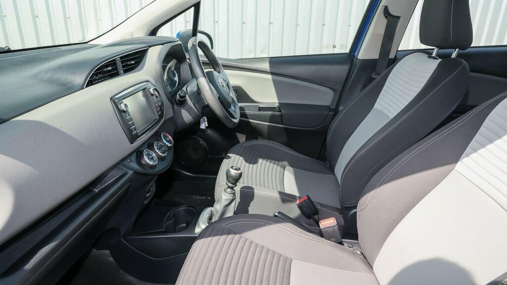 Toyota Yaris 1.5 Vvt-i Icon Euro 6 MD17AWG Blue #5