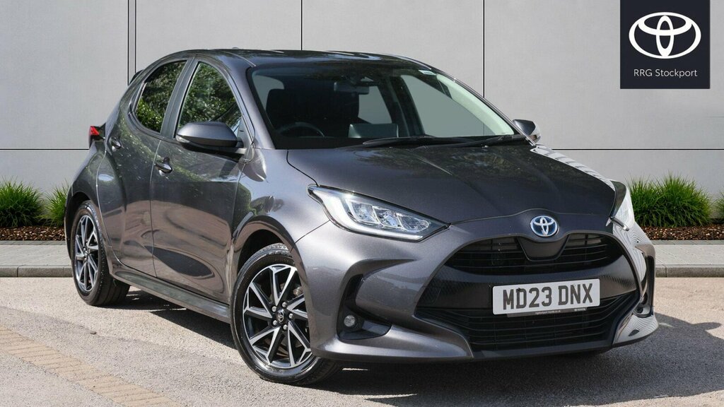 Toyota Yaris 1.5 Vvt-h Design E-cvt Euro 6 Ss Grey