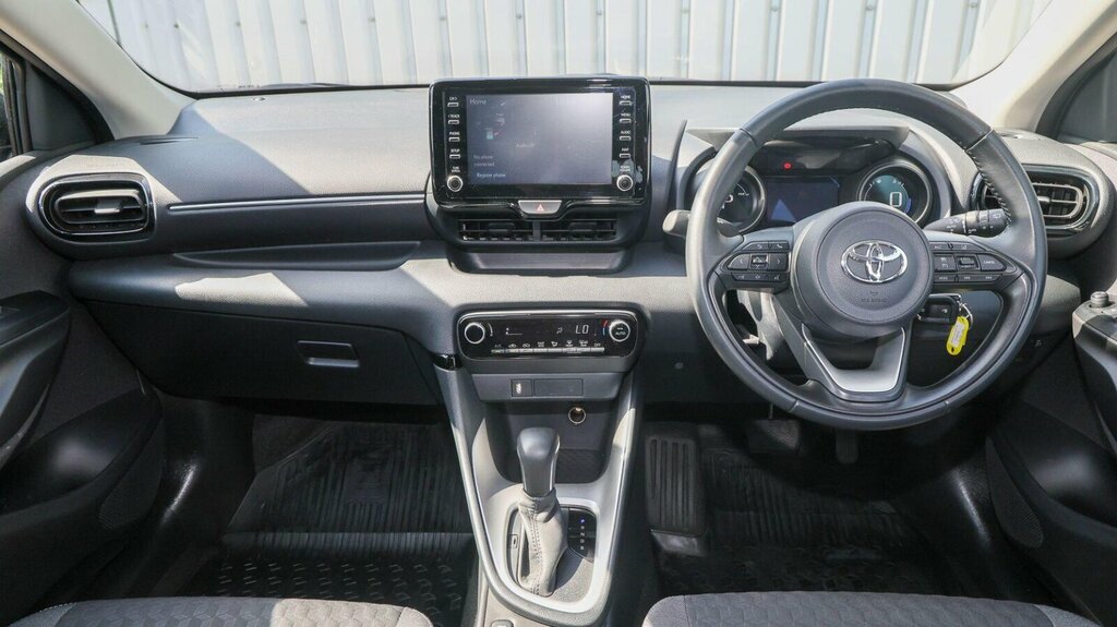 Toyota Yaris 1.5 Vvt-h Design E-cvt Euro 6 Ss MD23DNX Grey #6