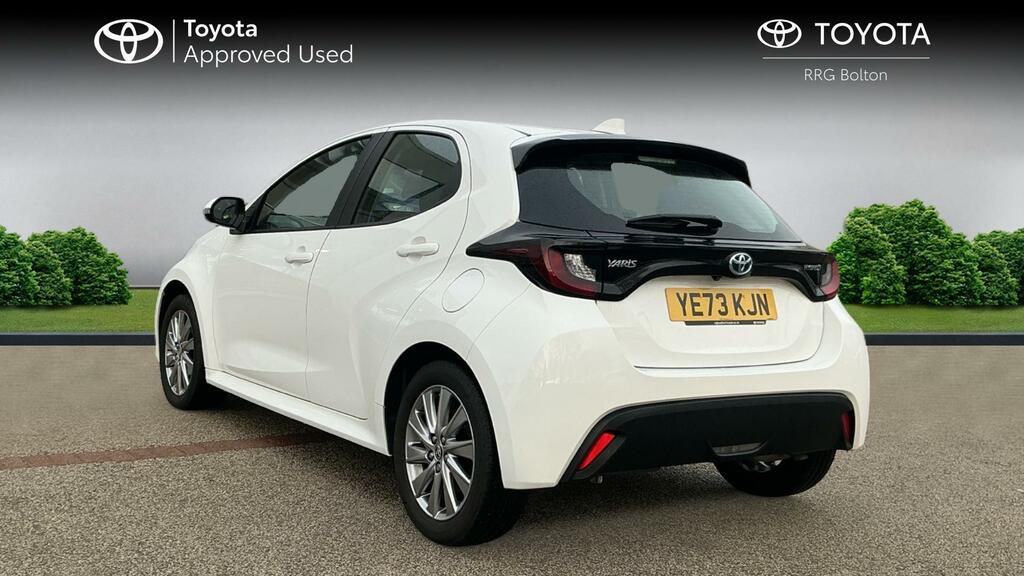 Toyota Yaris 1.5 Vvt-h Icon E-cvt Euro 6 Ss White #4
