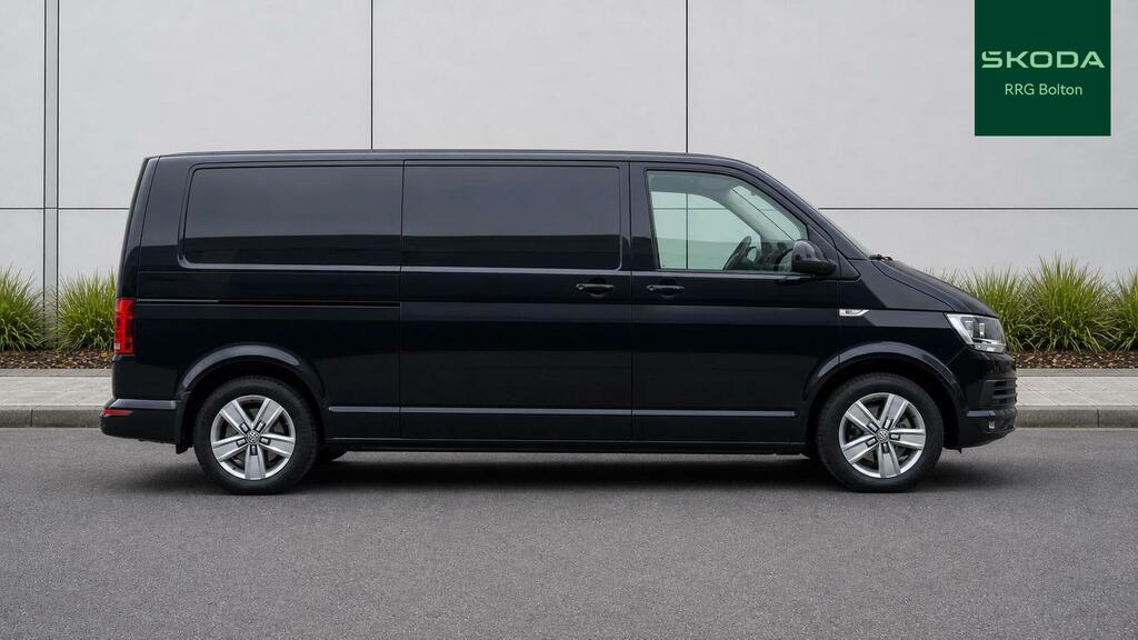 Volkswagen Transporter Shuttle T6 Tdi 150 7 Speed Dsg 8 Seat Shuttle Se Lwb Red #9