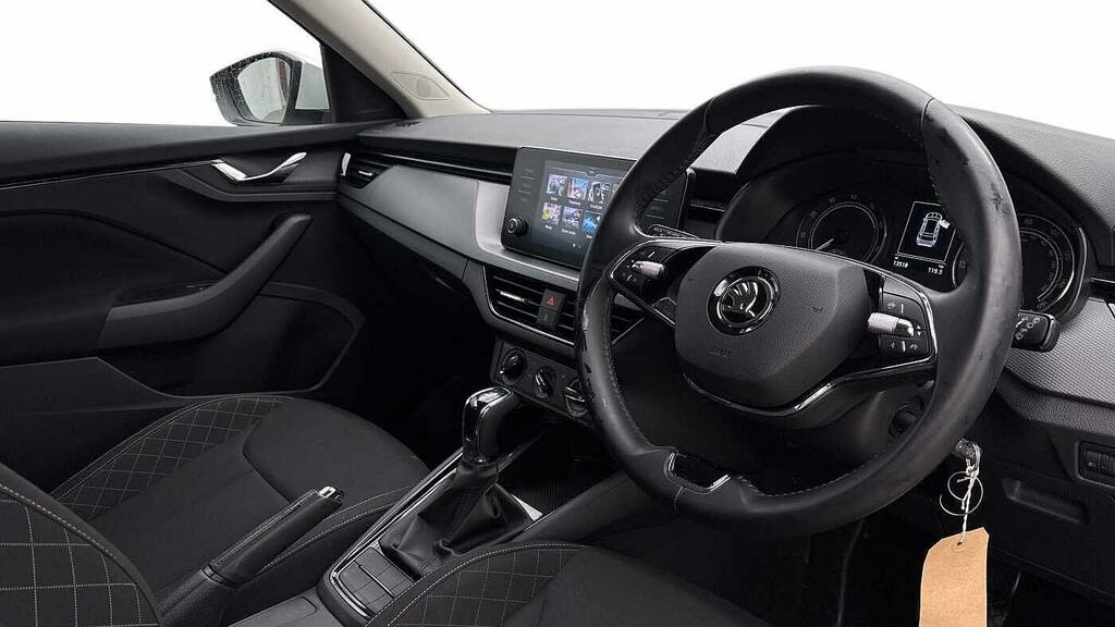 Skoda Kamiq 1.0 Tsi 110 Se Dsg White #2