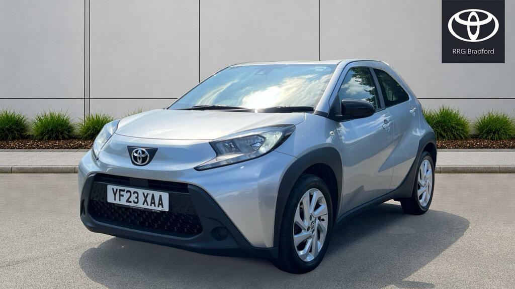 Toyota Aygo X 1.0 Vvt-i Pure Euro 6 Ss Silver #3