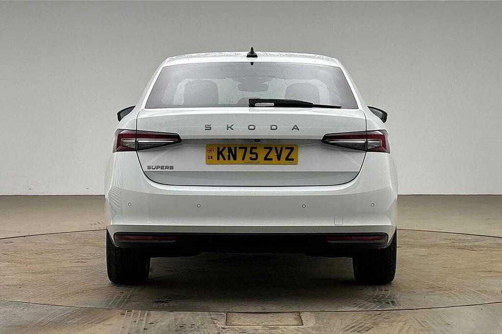 Skoda Superb 2.0 Tdi 193 Se L 4X4 Dsg White #8