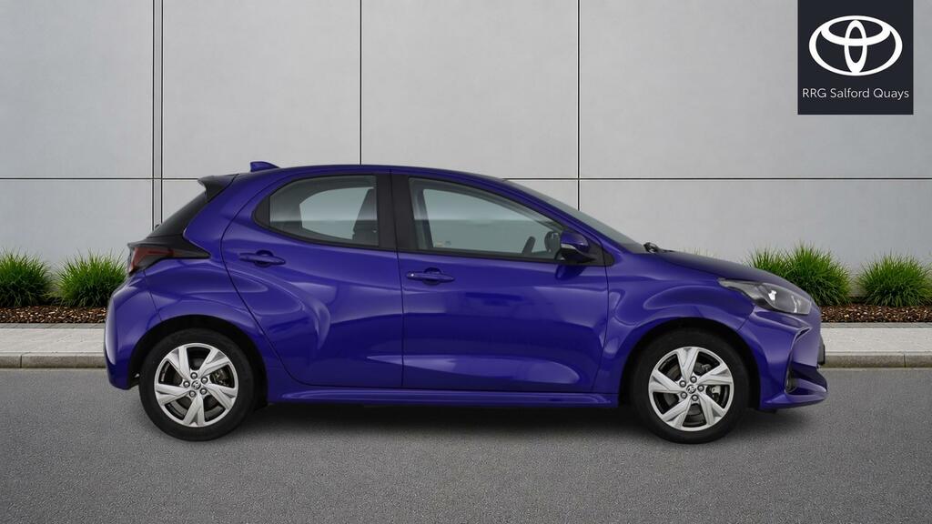 Toyota Yaris Icon Silver #24