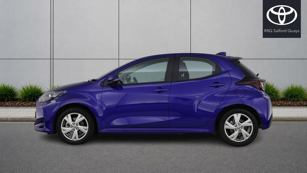 Toyota Yaris Icon Silver #25