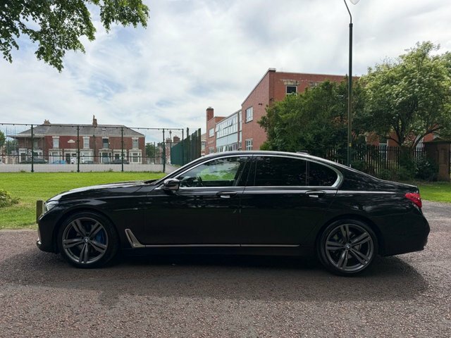 BMW 7 Series 2016 3.0 730D M Sport Saloon Xdriv Black #6