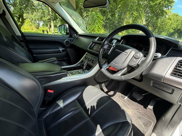 Land Rover Range Rover Sport  Black #12
